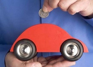 Податок на авто до 5 років може становити до тисячі гривень на рік