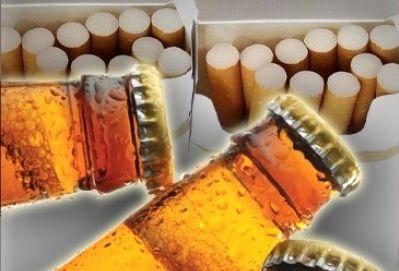 Кабмін пропонує скасувати ліцензування експорту та імпорту алкоголю і тютюнових виробів