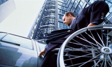 Звільнення працівника-інваліда: в яких випадках доускається?