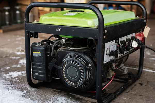 Зберігання та заправлення генератору: які вимоги до персоналу