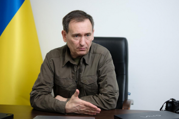 Чоловікам до 24 років можуть дозволити виїзд за кордон