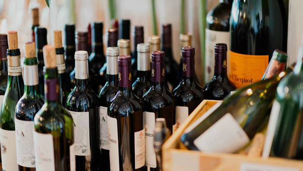Філія юрособи здійснює роздрібну торгівлю алкоголем: що з акцизом?