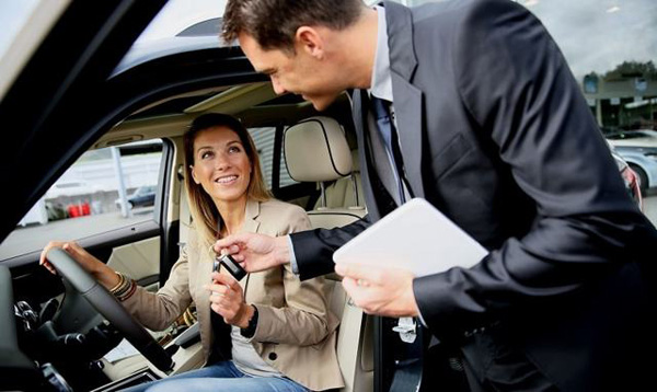 Продаж авто за довіреністю: ризики продавця та покупця