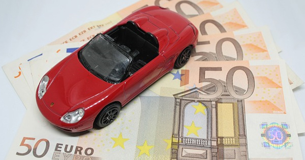 Держбюджет отримав від розмитнення авто з «єврономерами» майже 8 млрд грн
