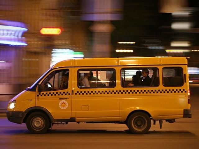 Таксі і маршрутки поділять за ступенем ризику