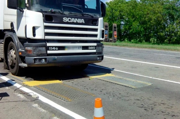 ВРУ ухвалила законопроєкт щодо вагового контролю вантажівок у І читанні