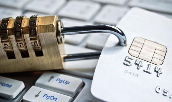 Онлайн-арешт рахунків за борги: які переваги та недоліки?