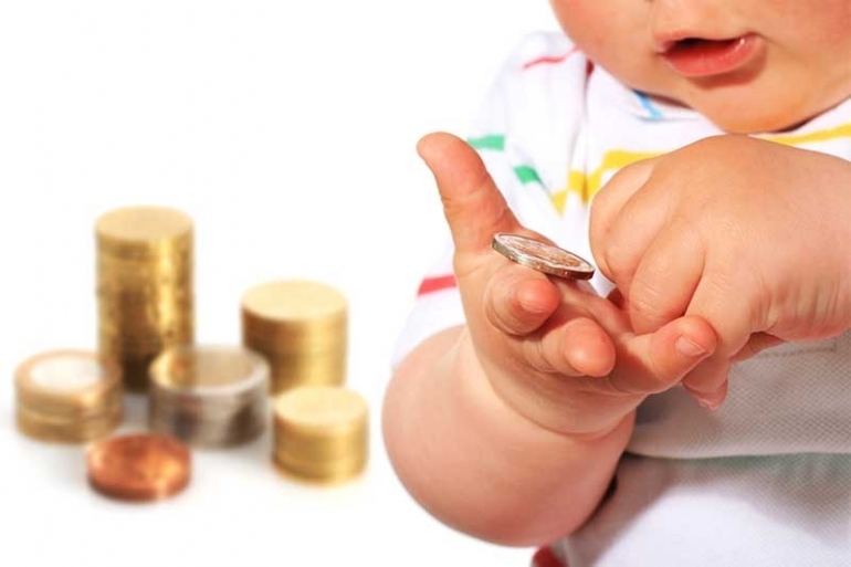 Від 50 до 150 тисяч грн: у Раді пропонують підняти виплати при народженні дитини