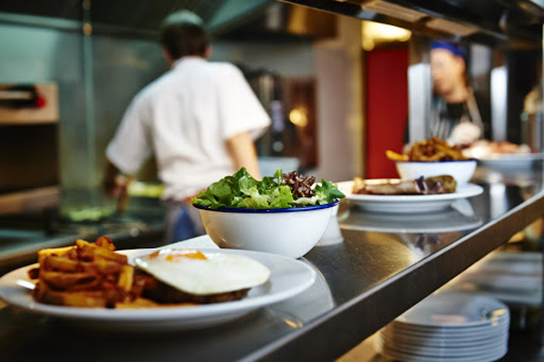 Громадське харчування замінять на ресторанне господарство: прийнято за основу законопроект 