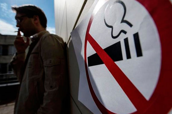 Депутати пропонують значно збільшити штрафи за куріння у заборонених місцях