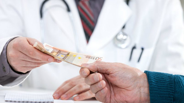 Доплата медикам за боротьбу з коронавірусом: це основна чи додаткова зарплата?