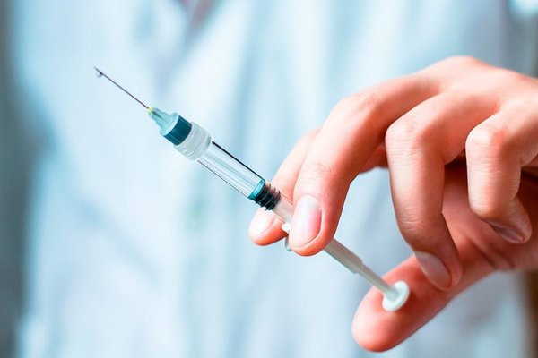 Чи стане бустерна вакцинація обов'язковою: відповідь МОЗ