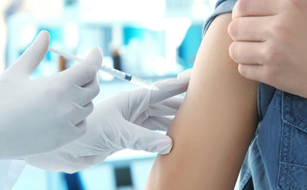 За бустерну вакцину проти COVID-19 будуть виплачувати допомогу у розмірі 500 грн