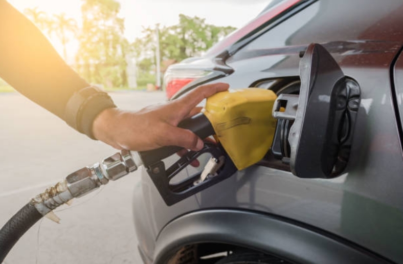 Чи потрібна ліцензія у разі зберігання пального в баку автомобіля?