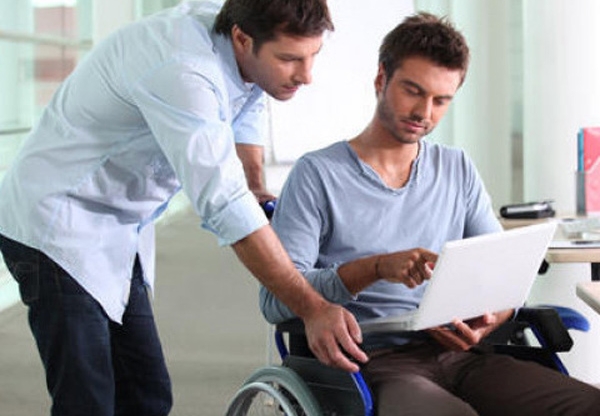 Тепер компенсацію за облаштування робочого місця для людини з інвалідністю можна отримати через Дію