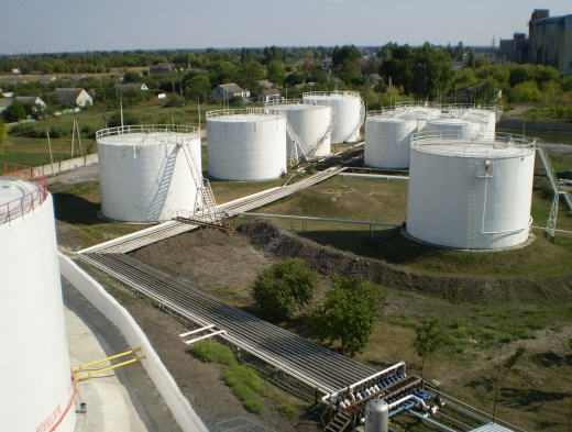 Резервуари для палива, що розташовані на відкритій території, є акцизним складом