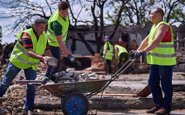 Чи може працівник при залученні до суспільно корисних робіт звільнитися за власною ініціативою?