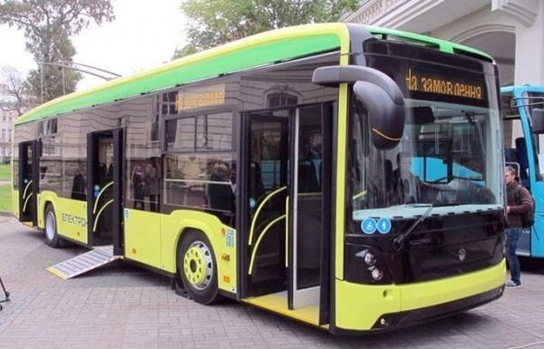 Із 2030 року пасажирські перевезення зможуть здійснювати виключно електробуси: урядовий законопроєкт