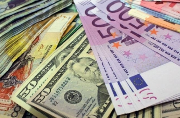З 21 травня скасовується обмеження курсів для банків для продажу готівкової  валюти