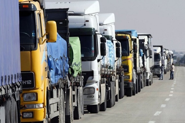 «єЧерга» для вантажівок на кордоні: відтепер і з статистикою