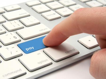 Чи може платник єдиного податку приймати електронні гроші?