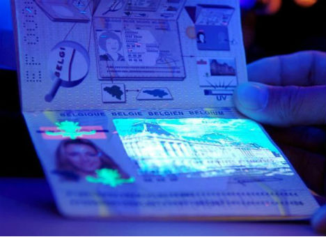 МЗС про видачу закордонних паспортів українцям за кордоном