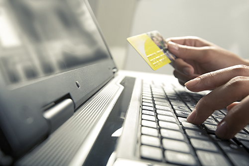 Онлайн-платежі: як захистити свої гроші