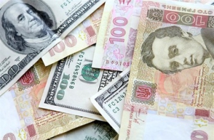 Валютні прогнози: що буде з доларом, євро та гривнею?
