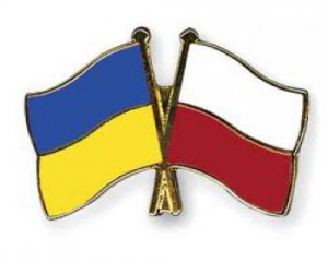 Поляки вимагають повного скасування віз для українців