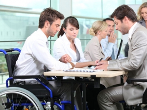 Виконання нормативу з працевлаштування інвалідів не залежить від наявності вакансій