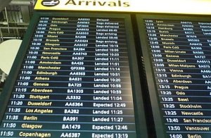 Компенсації авіапасажирам за скасування рейсів пропонують збільшити вдвічі