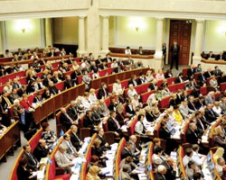5 нових законів влади, які обернуться втратами українців