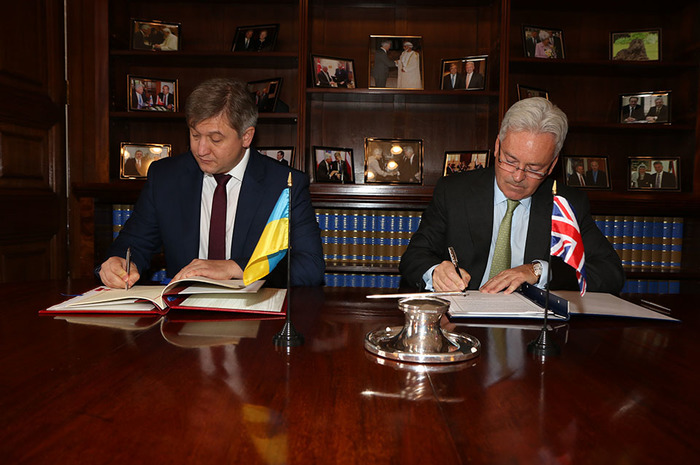 Україна і Великобританія внесли зміни в договір про уникнення подвійного оподаткування