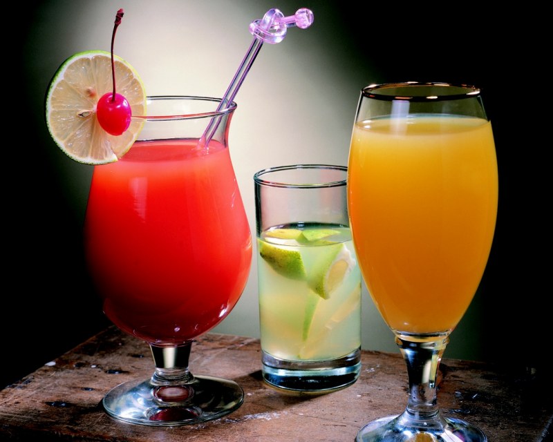 Виробництво та продаж алкогольних коктейлів вимагає наявності ліцензії
