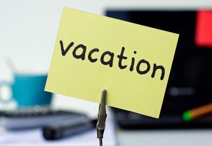 Строки виплати відпускних: консультація від Мінсоцполітики
