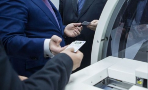 Нацбанк про використання  ID-карток під час користування банківськими послугами